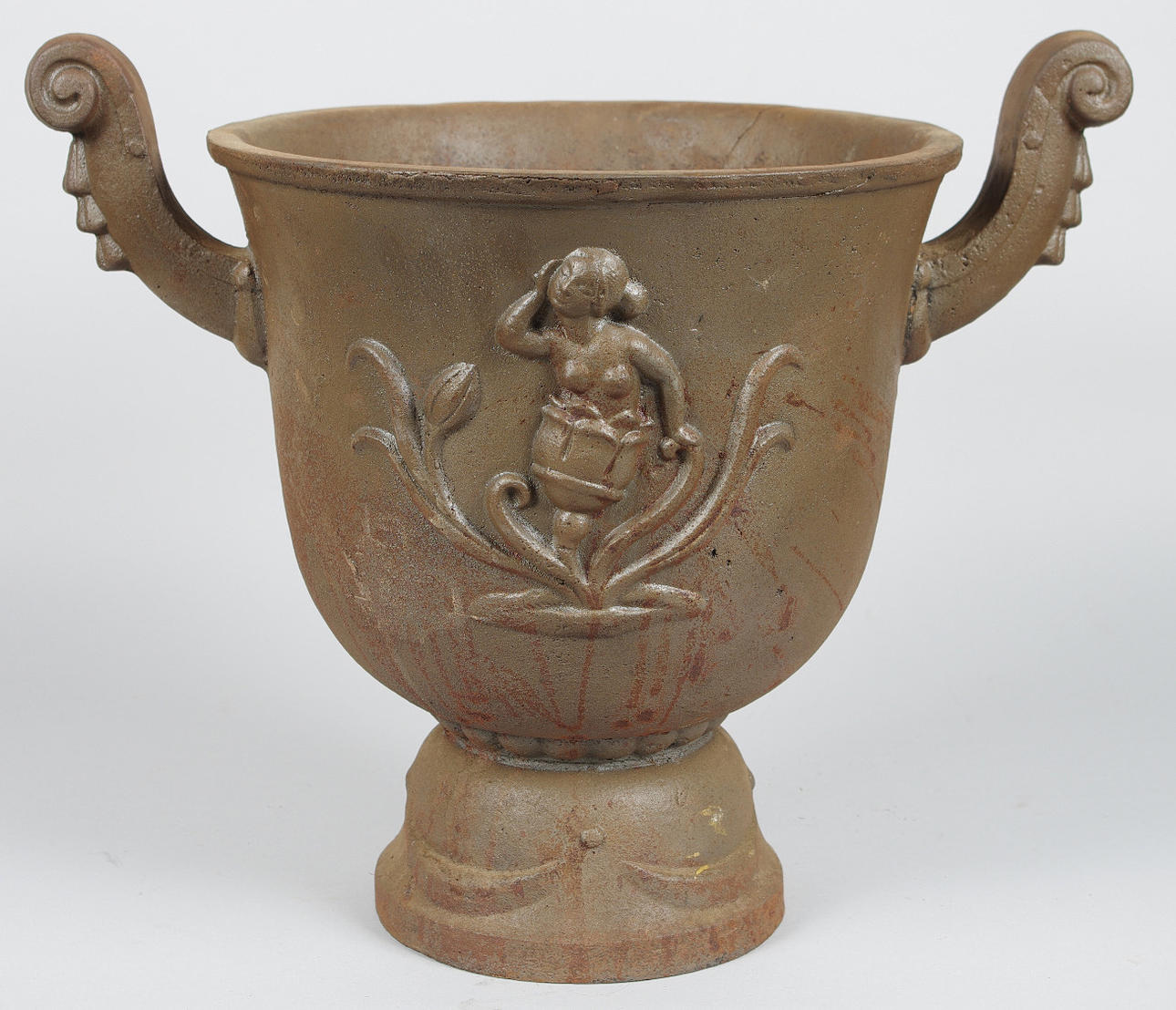 TRÄDGÅRDSURNA, gjutjärn, "Faunurnan", Ivar Johansson. Näfveqvarns Bruk.