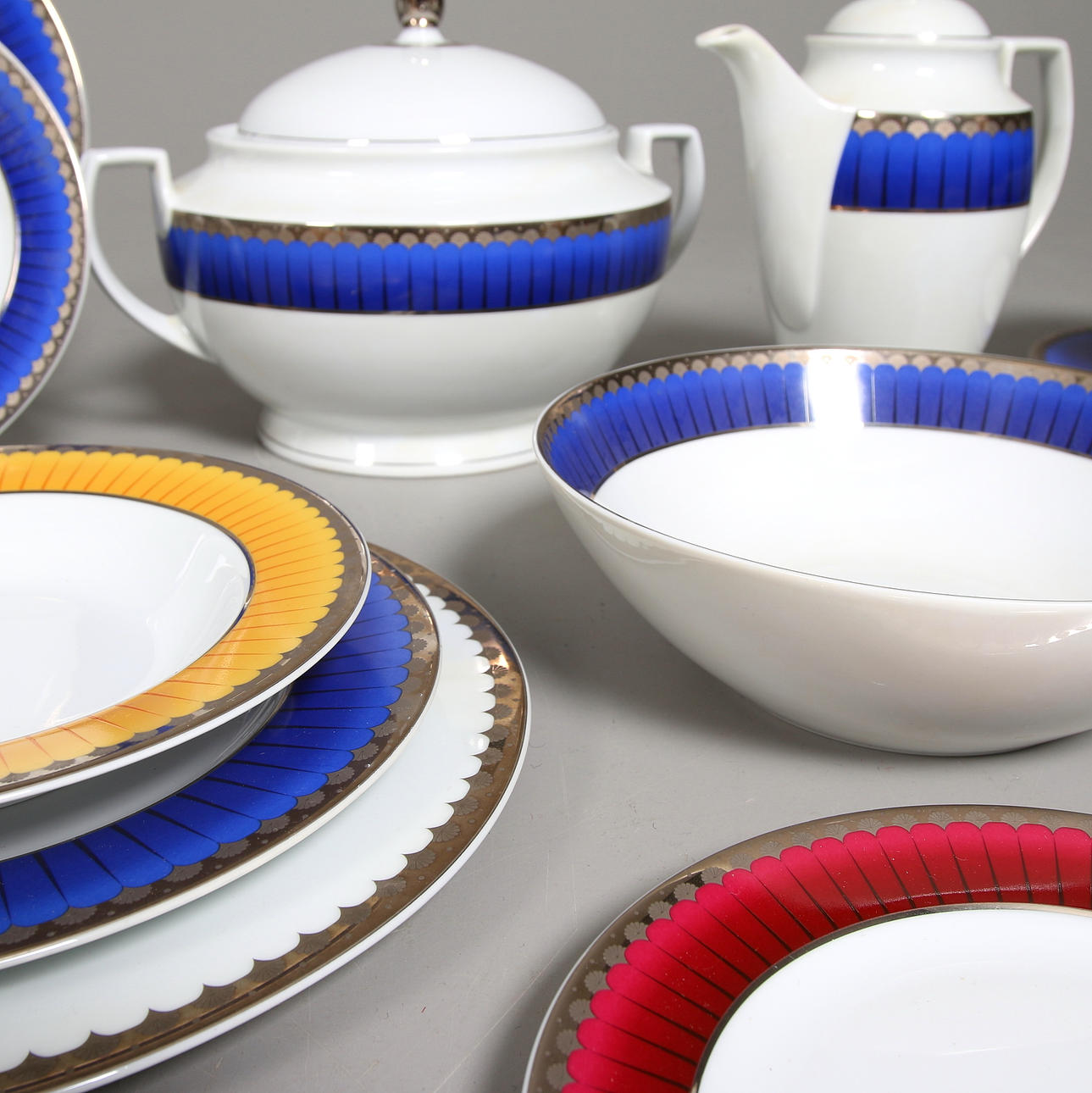 SERVISDELAR, 213 delar, Christineholm "Marianne", Sigvard Bernadotte. 1900-tal.