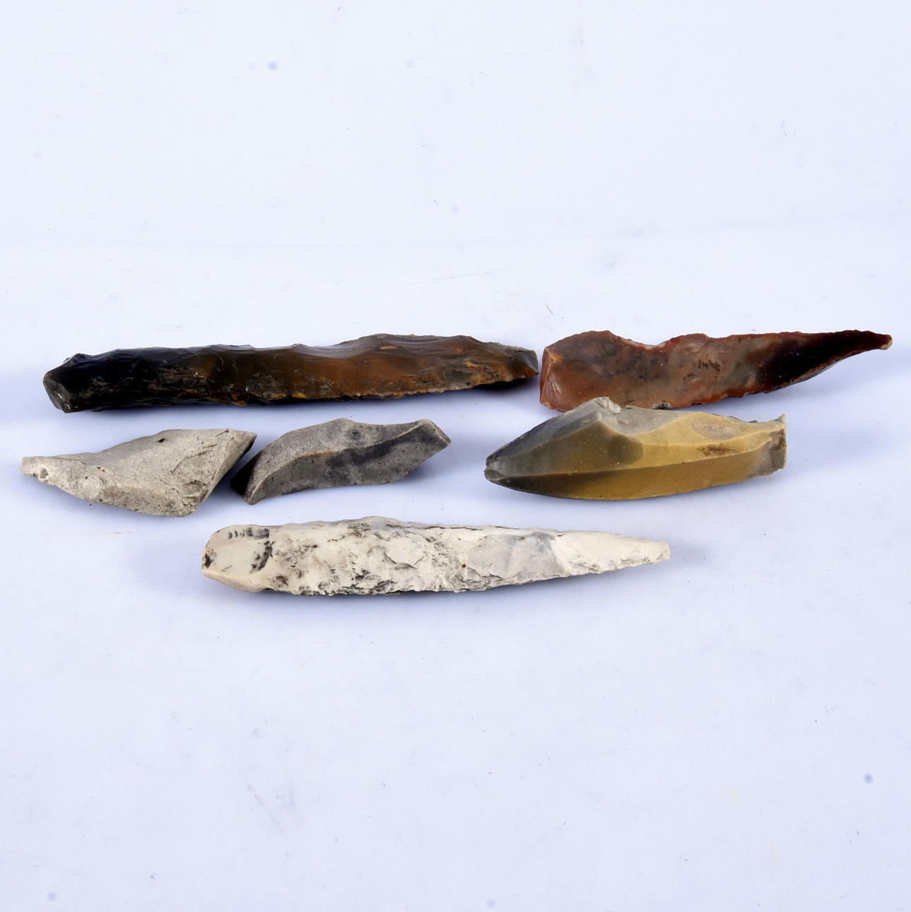 FLINTFÖREMÅL, 6 delar.