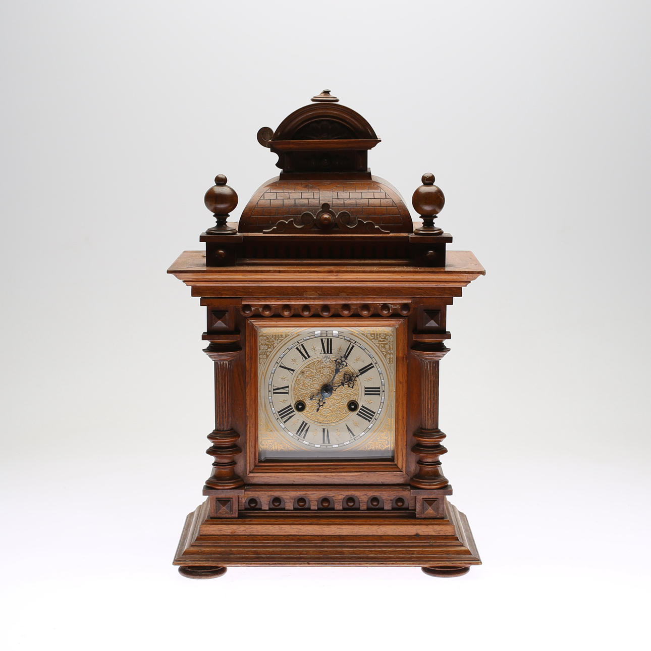 TABLE CLOCK with CONSOLE SHELF, New Renaissance, around 1900.