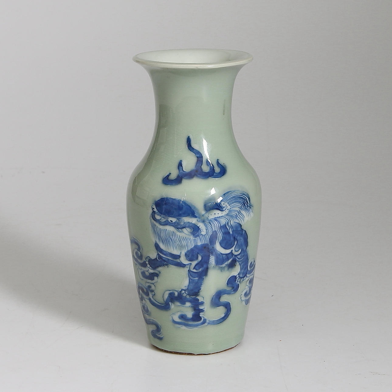 VAS, porslin, Kina. 18/1900-tal.