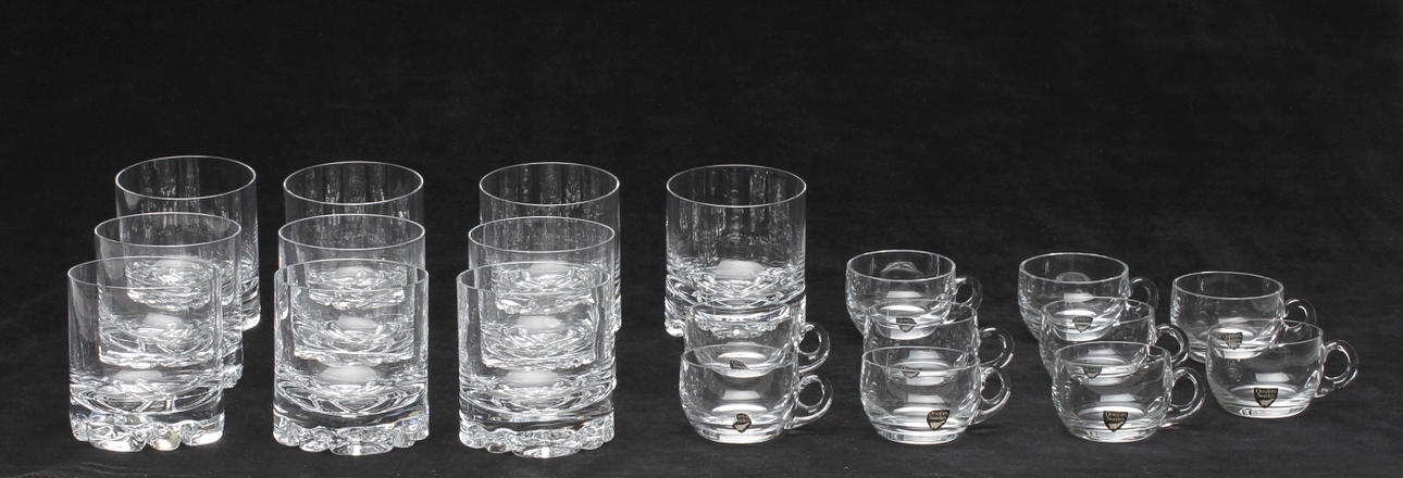 10 whiskeyglas och 10 glöggmuggar, Orrefors.