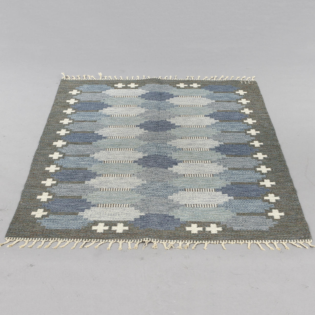 ULLA PARKDAL. Matta, röllakan. 202 x 140 cm.