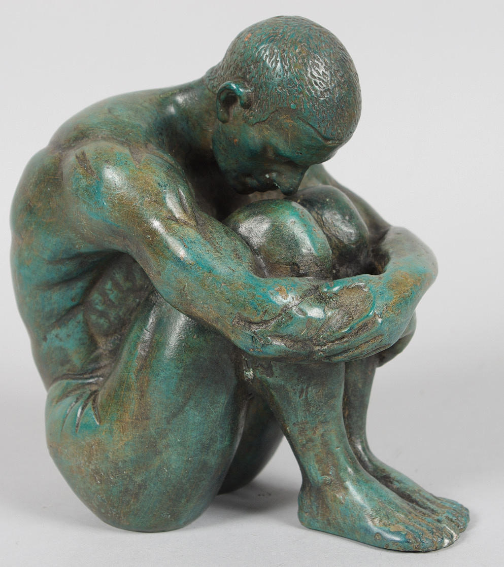 BRONZESKULPTUR, muskulöser Mann.