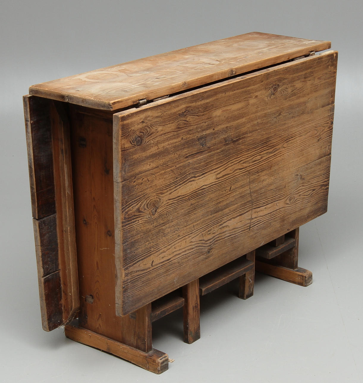 SLAGBORD, furu, dubbla grindar, 1800-tal.