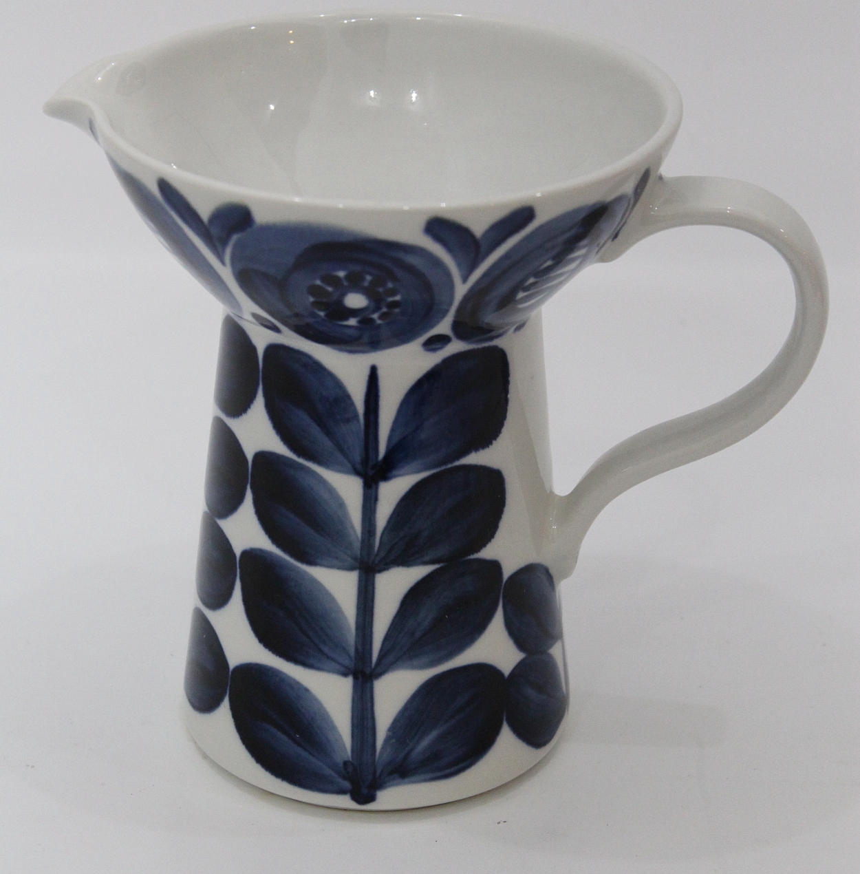 ULLA PROCOPÉ. KANNA ARABIA.