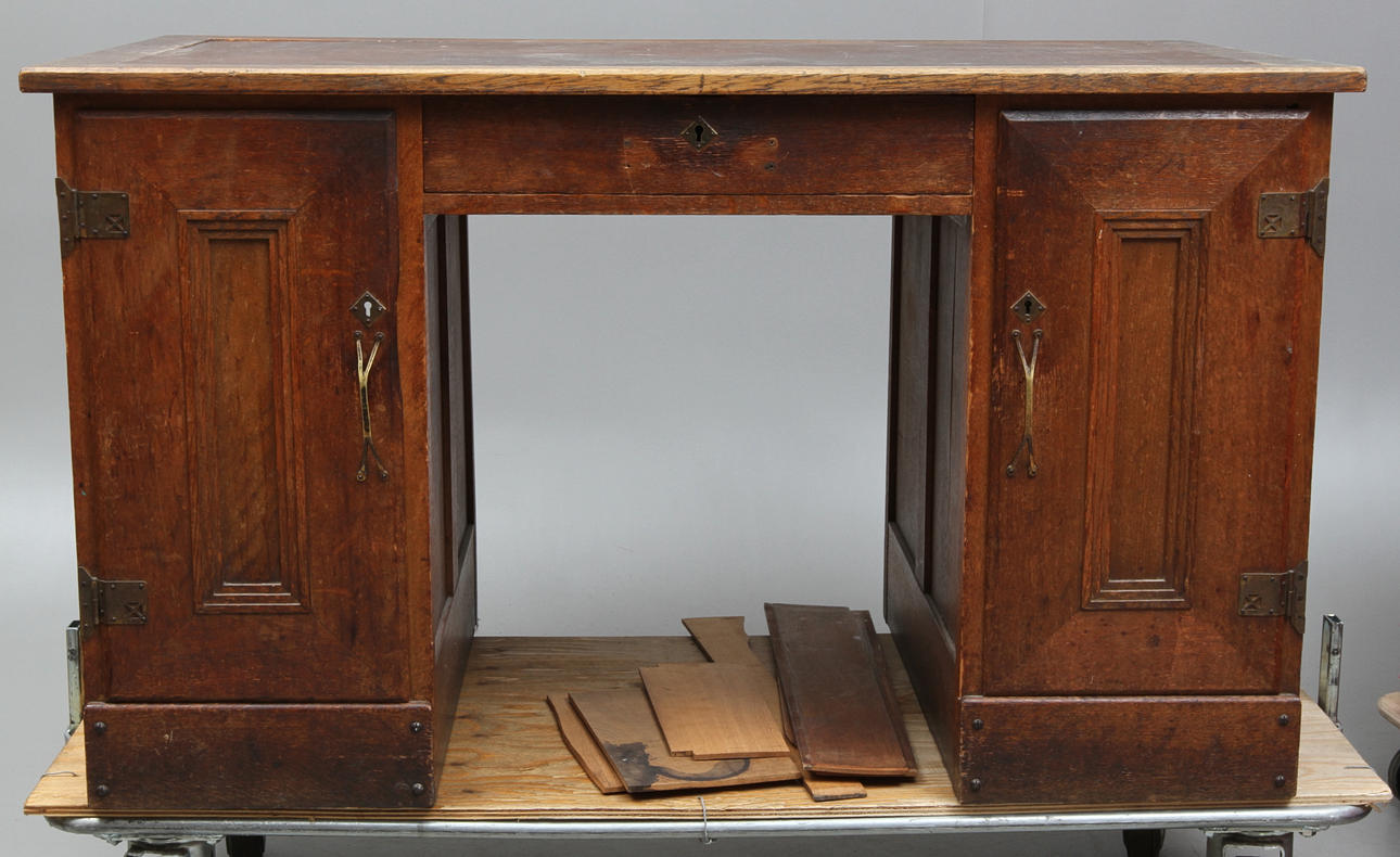 SKRIVBORD, ek, jugend, 1900-talets början.