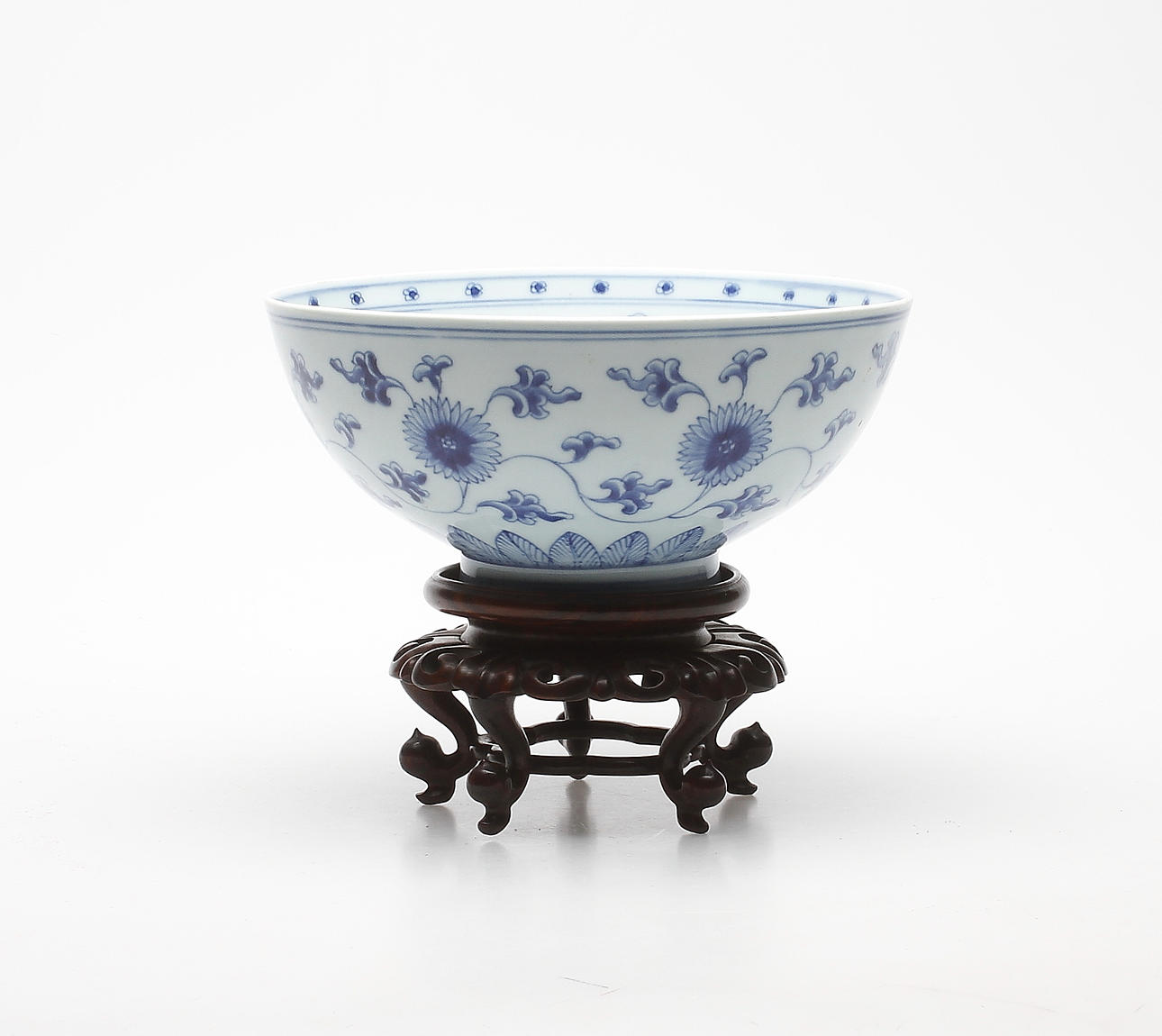 SKÅL, porslin, Kina, troligen Yongzheng(1723-1735).