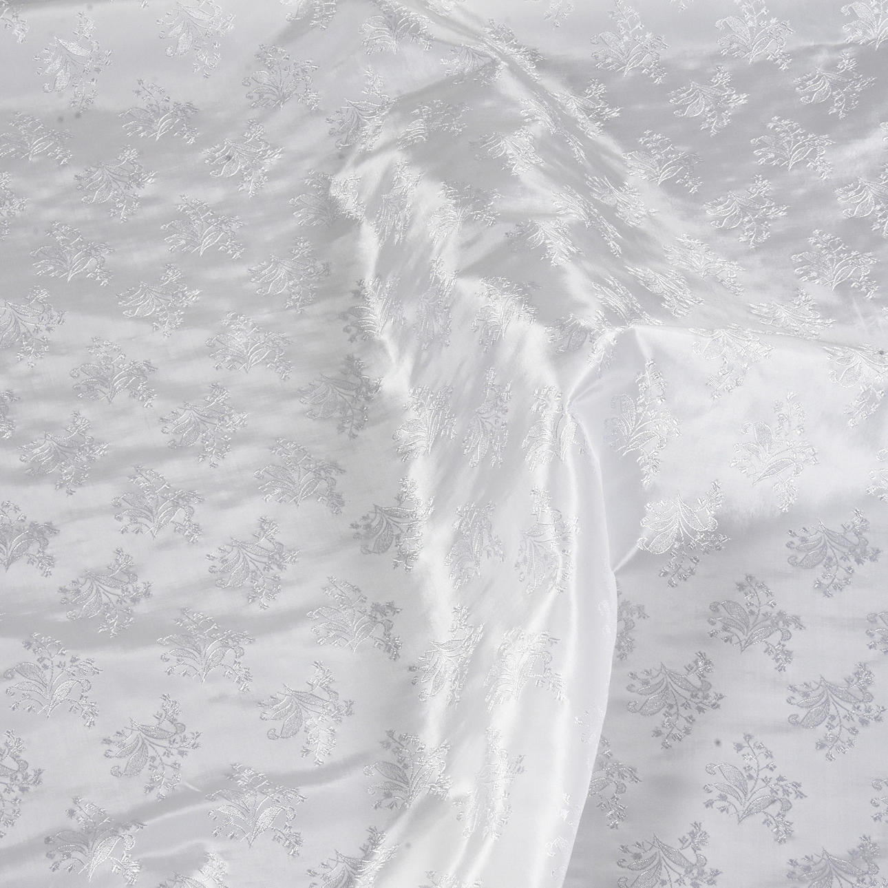 TYGRULLE, Taft mönstrat, 9 meter.