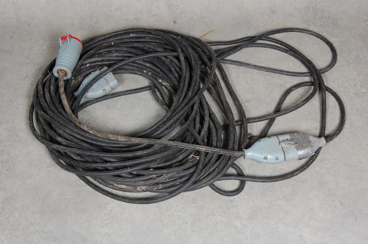 ELKABEL-3 fas, ca 25 m.