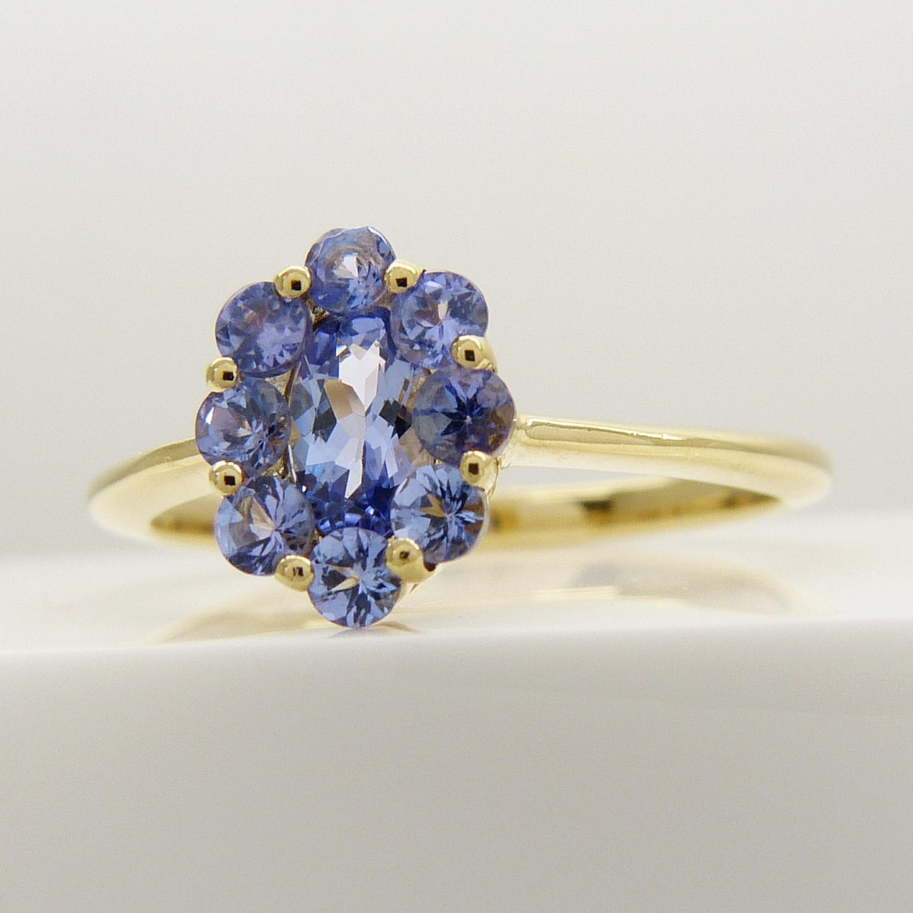 TANZANIT KLUSTER RING.