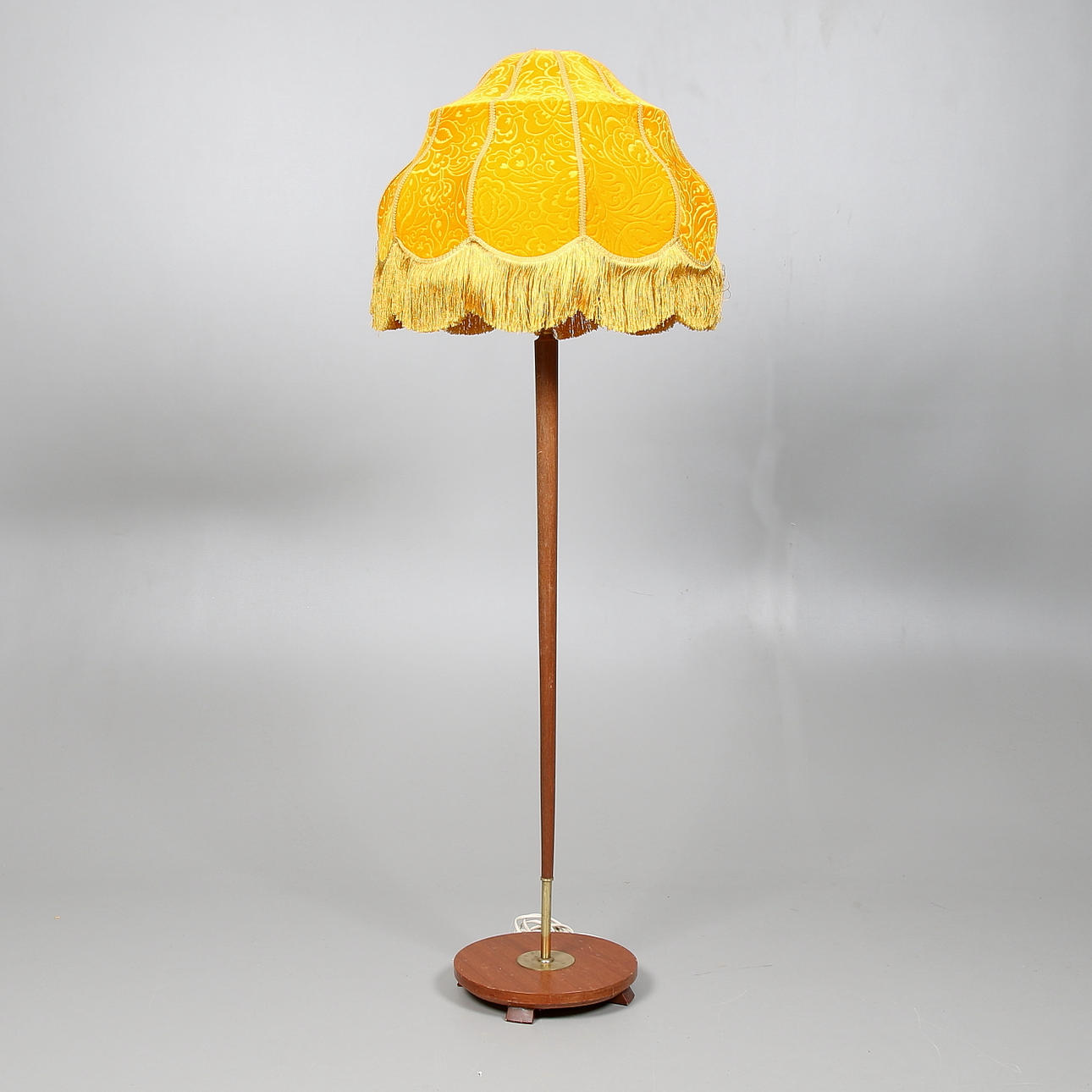 GOLVLAMPA, teak, 1950/60-tal.