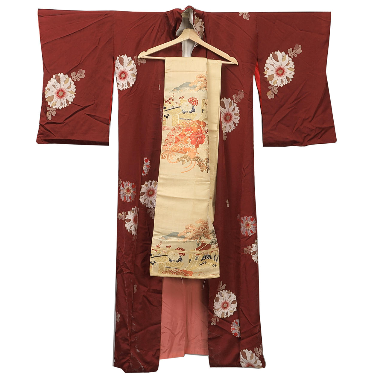 KIMONO, med obi.