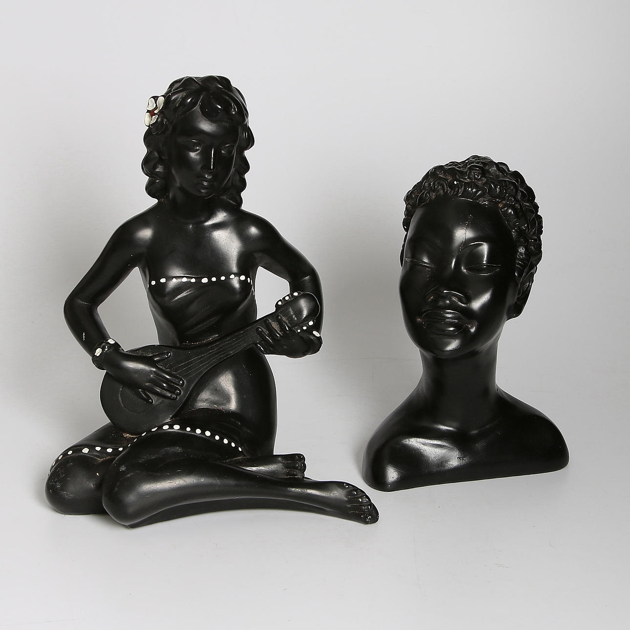 AFRO samt HAWAII FIGURIN, gips, troligen Italien. 1950/60-tal.