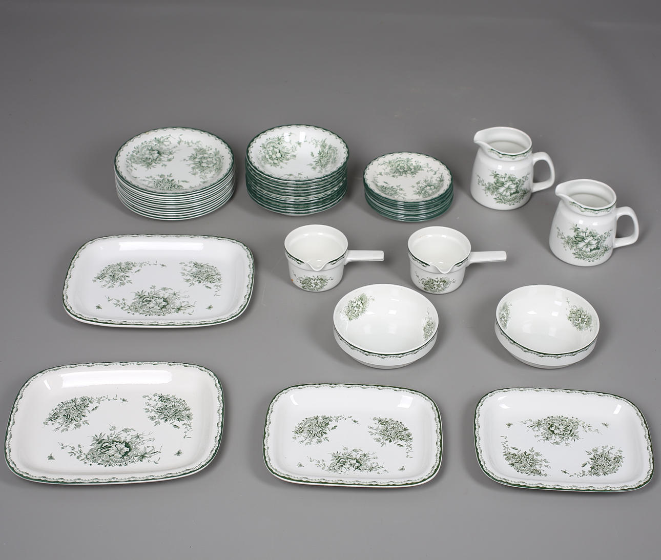 MATSERVISDELAR, 43 delar, flintgods, Grön Anna. Rörstrand.