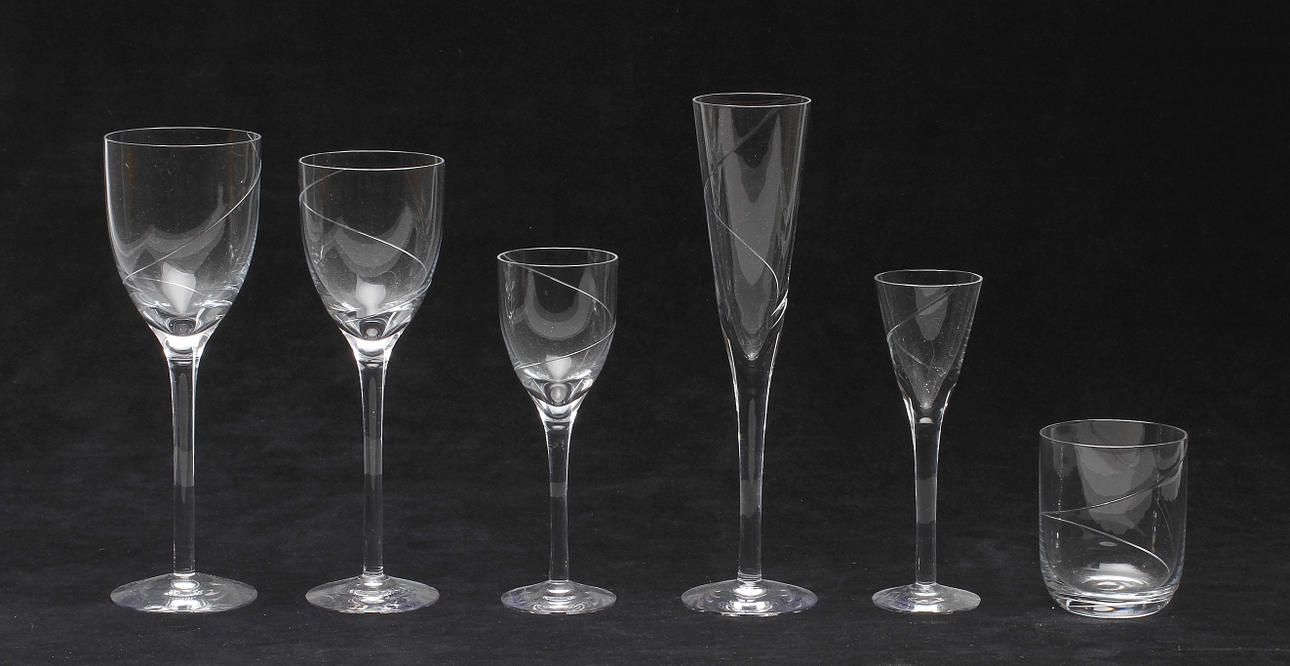 GLASSERVIS, 51 delar, "Line", Anna Ehrner, Kosta Boda.