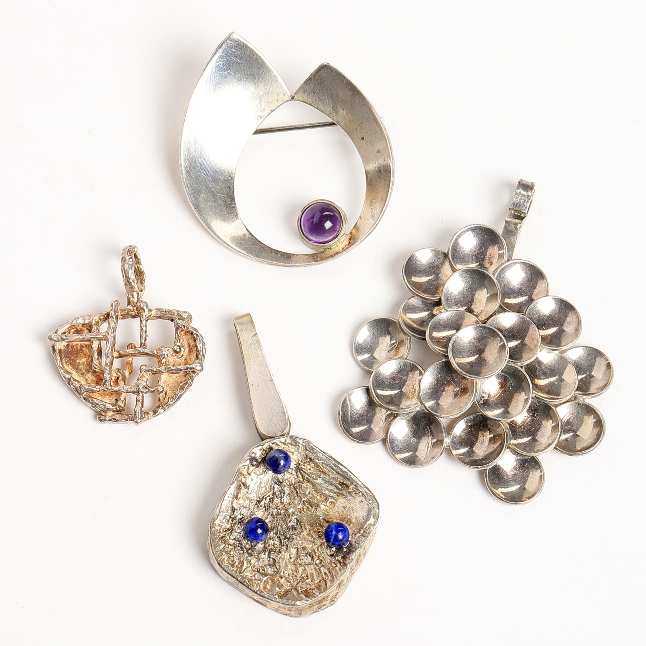 SILVERHÄNGEN, BROSCH, Stigbert.