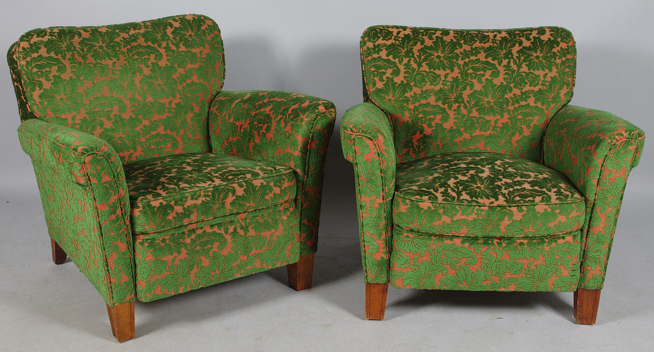 FÅTÖLJER, 1 par, grön skulpterad plyschklädsel.