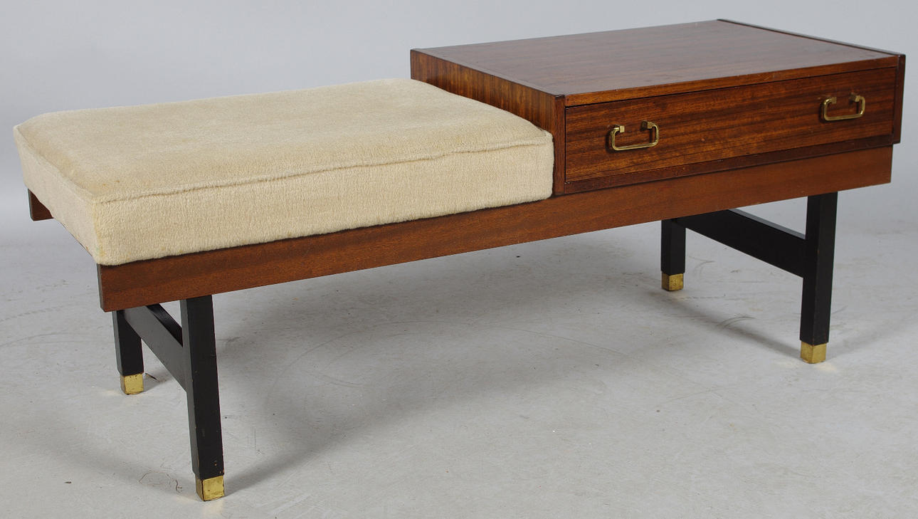 TELEFONBÄNK, Gomme Furniture of High Wycombe, 1970-tal.