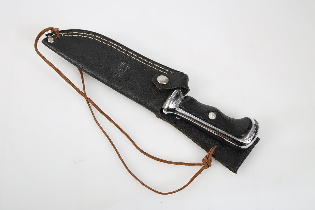 MESSER MIT KOFFER, C Jul Herbertz, Solingen, Deutschland.