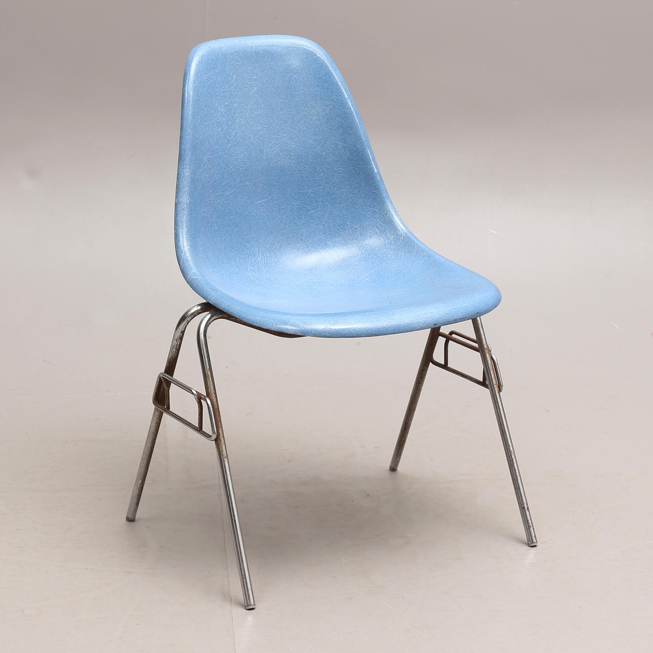 CHAIR, design Charles & Ray Eames, Vitra.