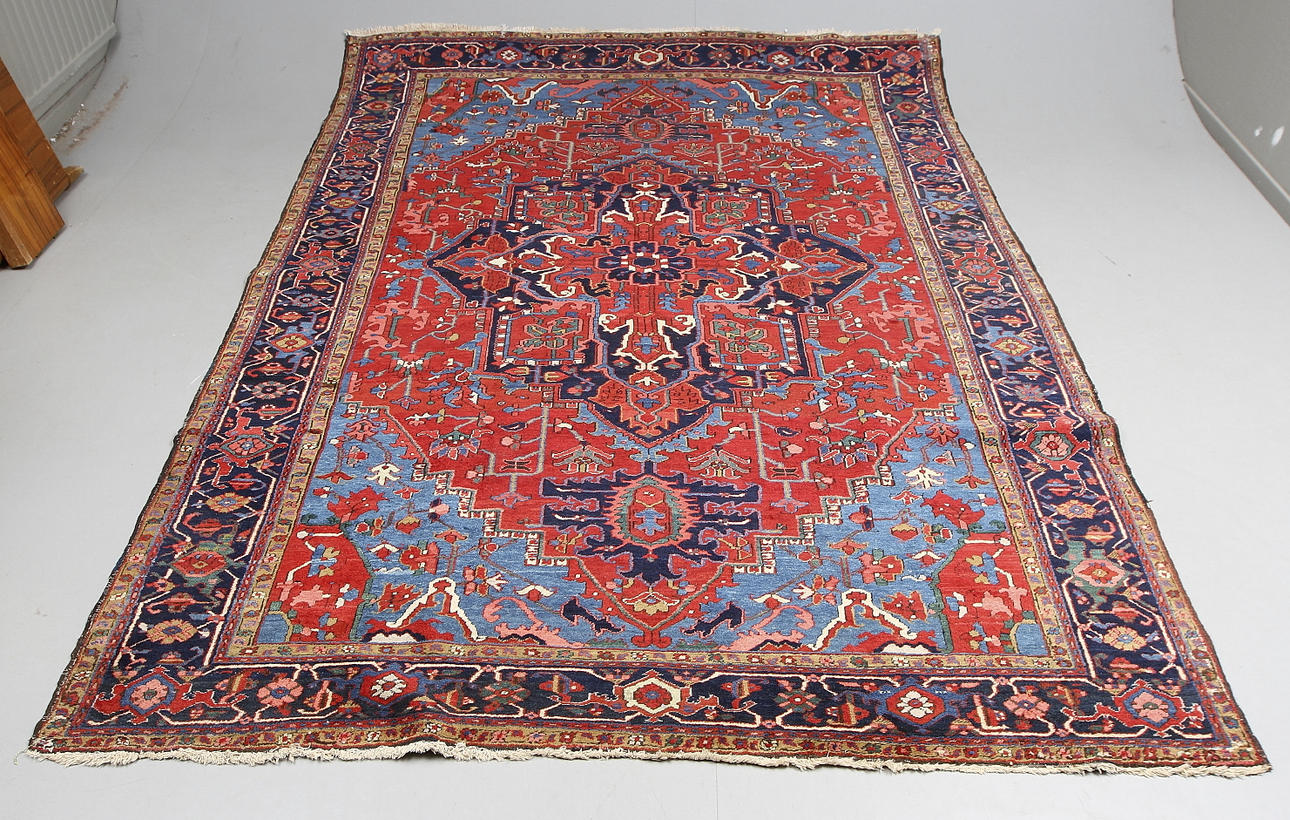 MATTA, Orientalisk, 338 x 230 cm.