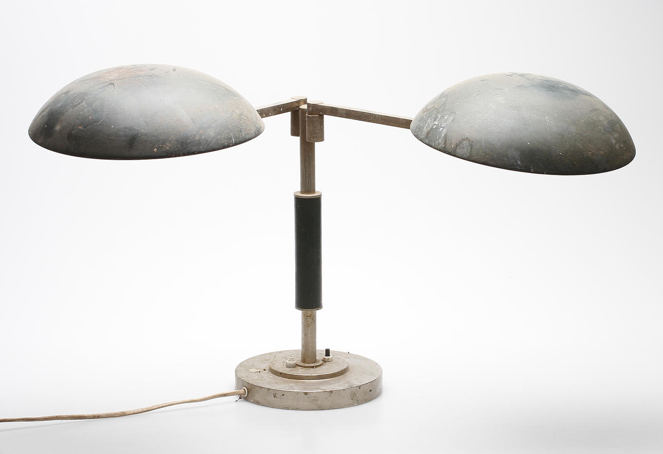 SKRIVBORDSLAMPA, funkis, 1930-tal.