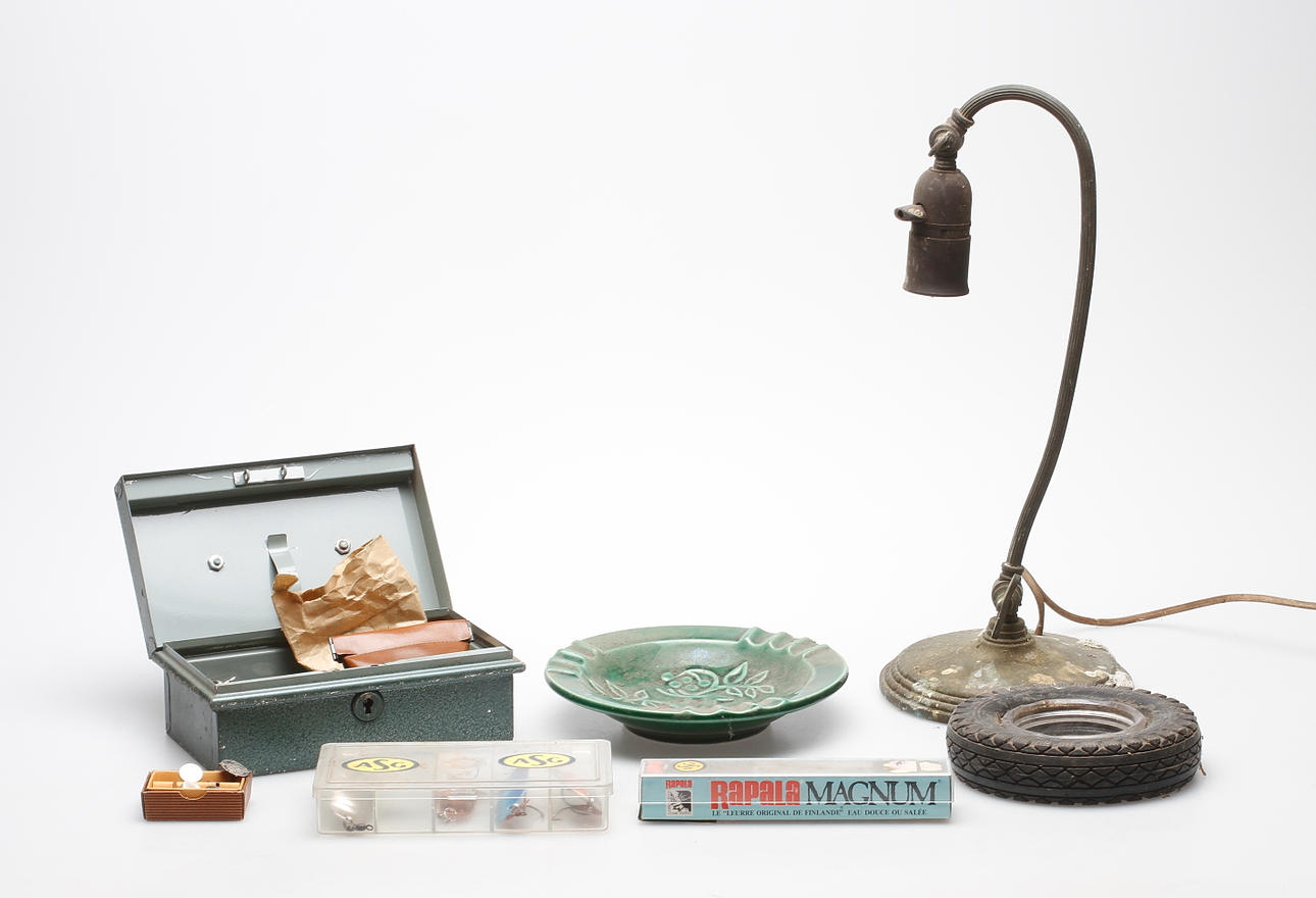 PARTI, lampfot, manschettknappar bla.