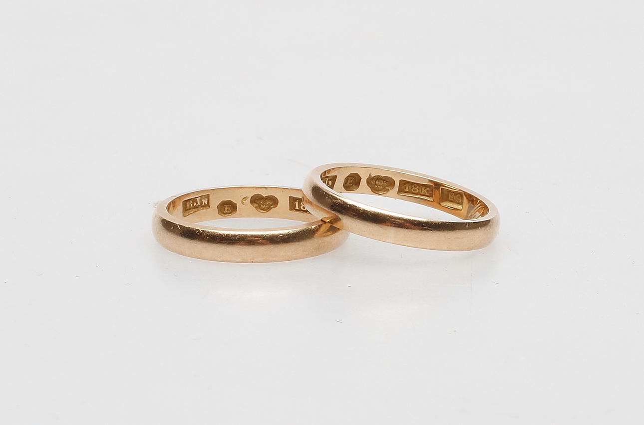 RINGAR, 2 st, guld 18k, 2 st, 6.4 g.