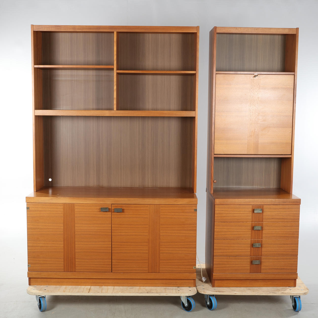 BOKHYLLA 2 delar, 1900- talets andra halva.