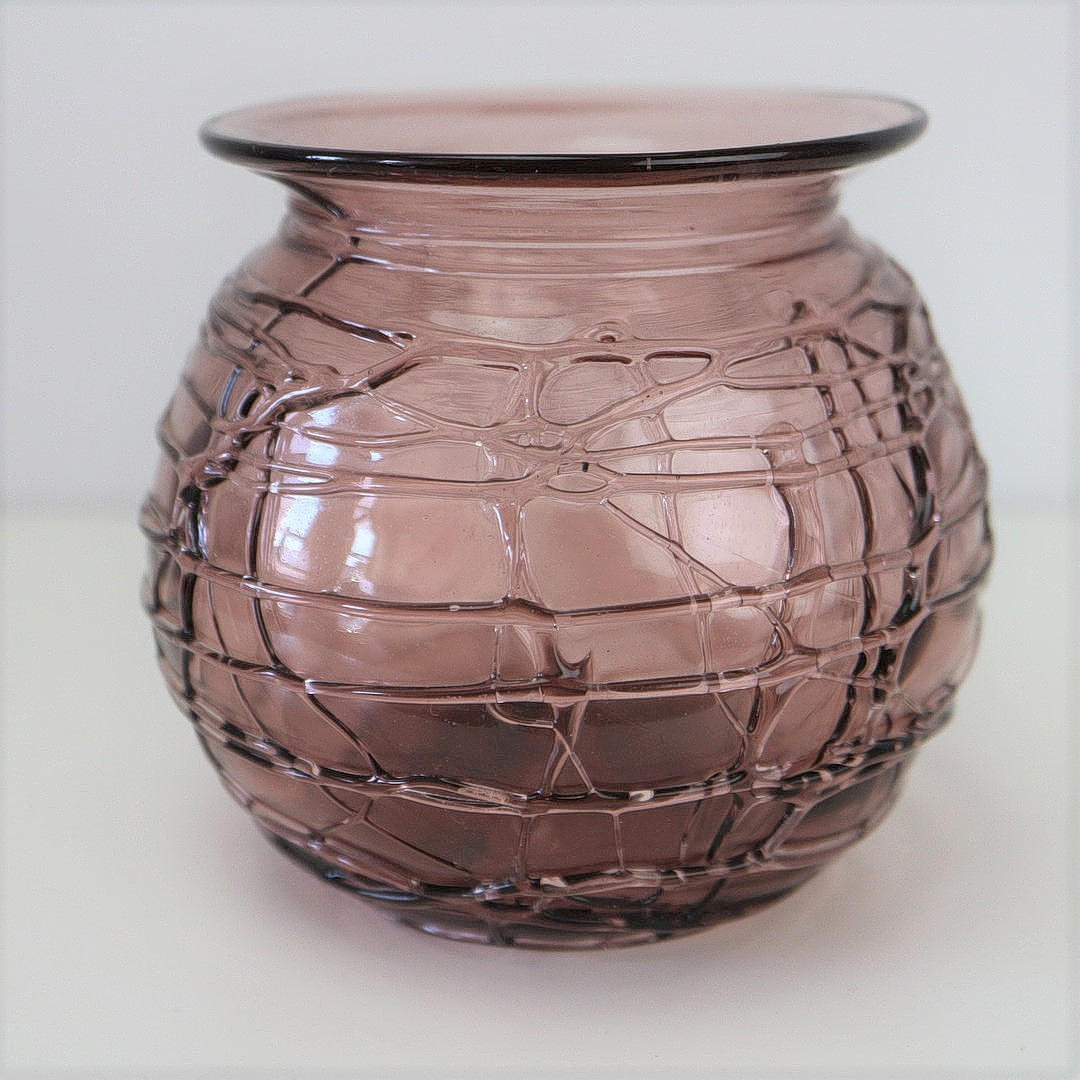 GLAS VASE GLASHÜTTE KRALIK FADENNETZ.