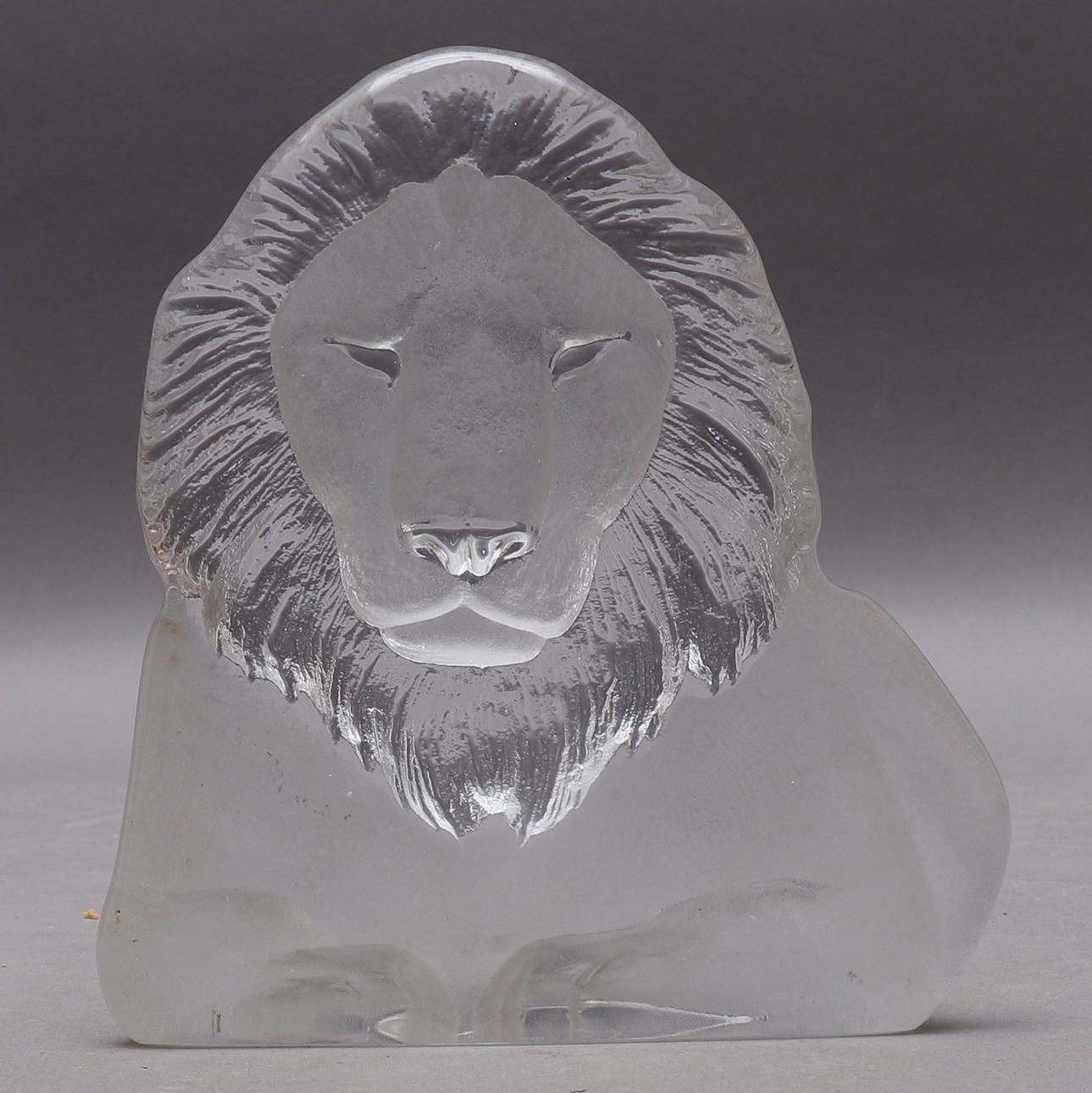 GLASS BLOCK, Lion, Mats Jonasson, Målerås, signed.