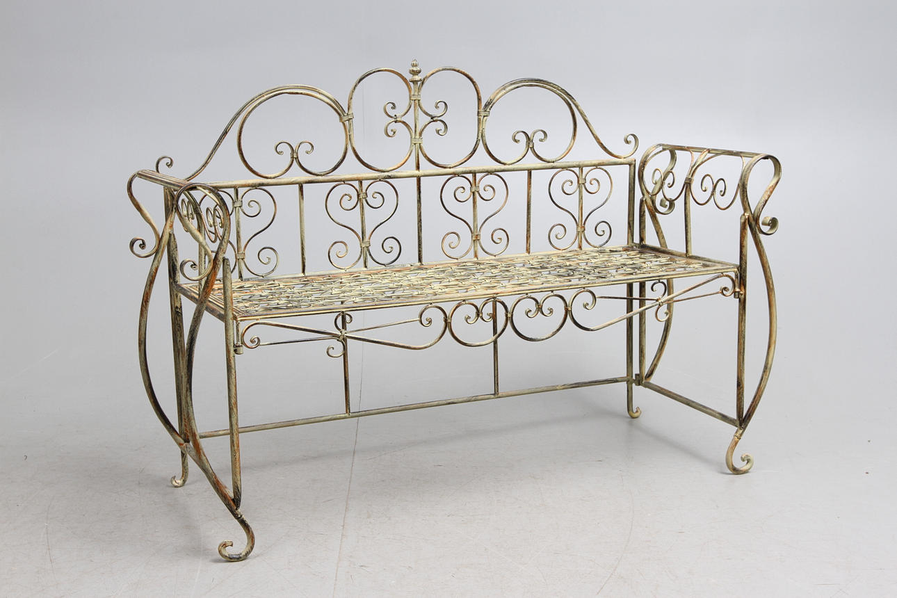 TRÄDGÅRDSSOFFA, 2000-tal.