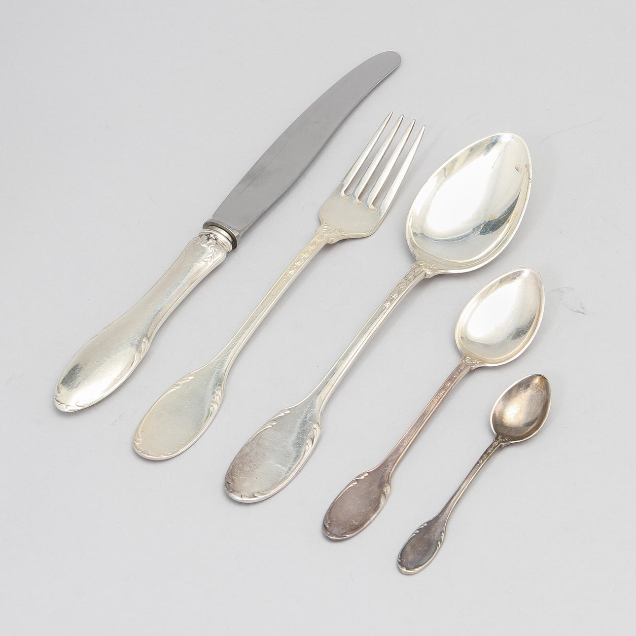 BESTICKUPPSÄTTNING, 31 delar, silver, W.A Bolin, Stockholm. Ca 1220 gram.