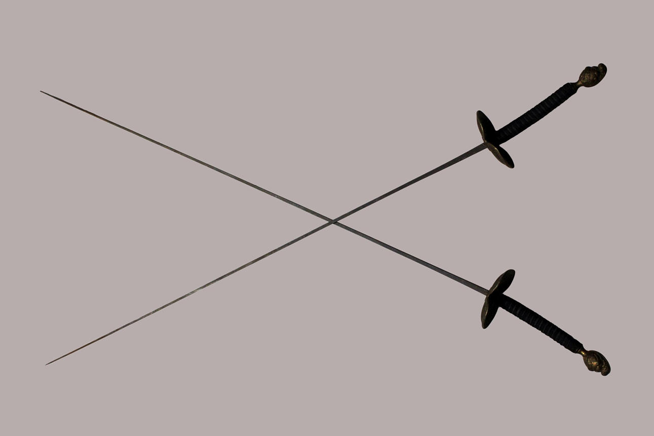 ETT PAR DUELLERANDE SVÄRD, Frankrike, omkring 1900.