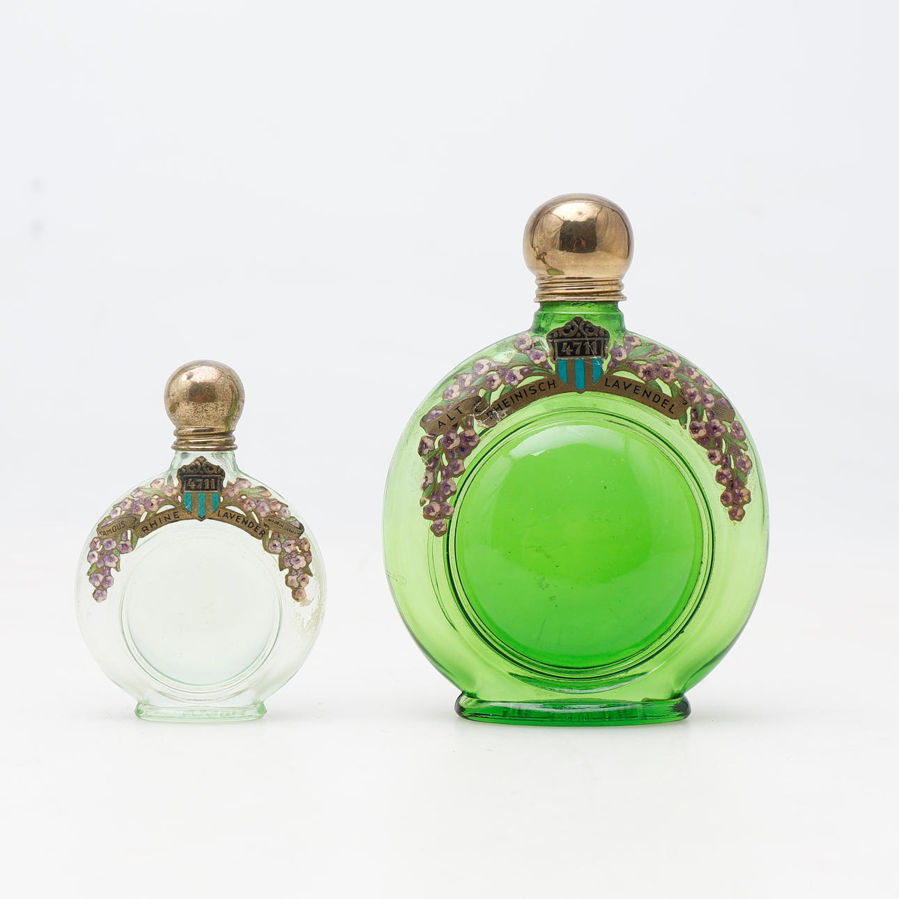 To Rheinisch Lavendel parfumeflasker.