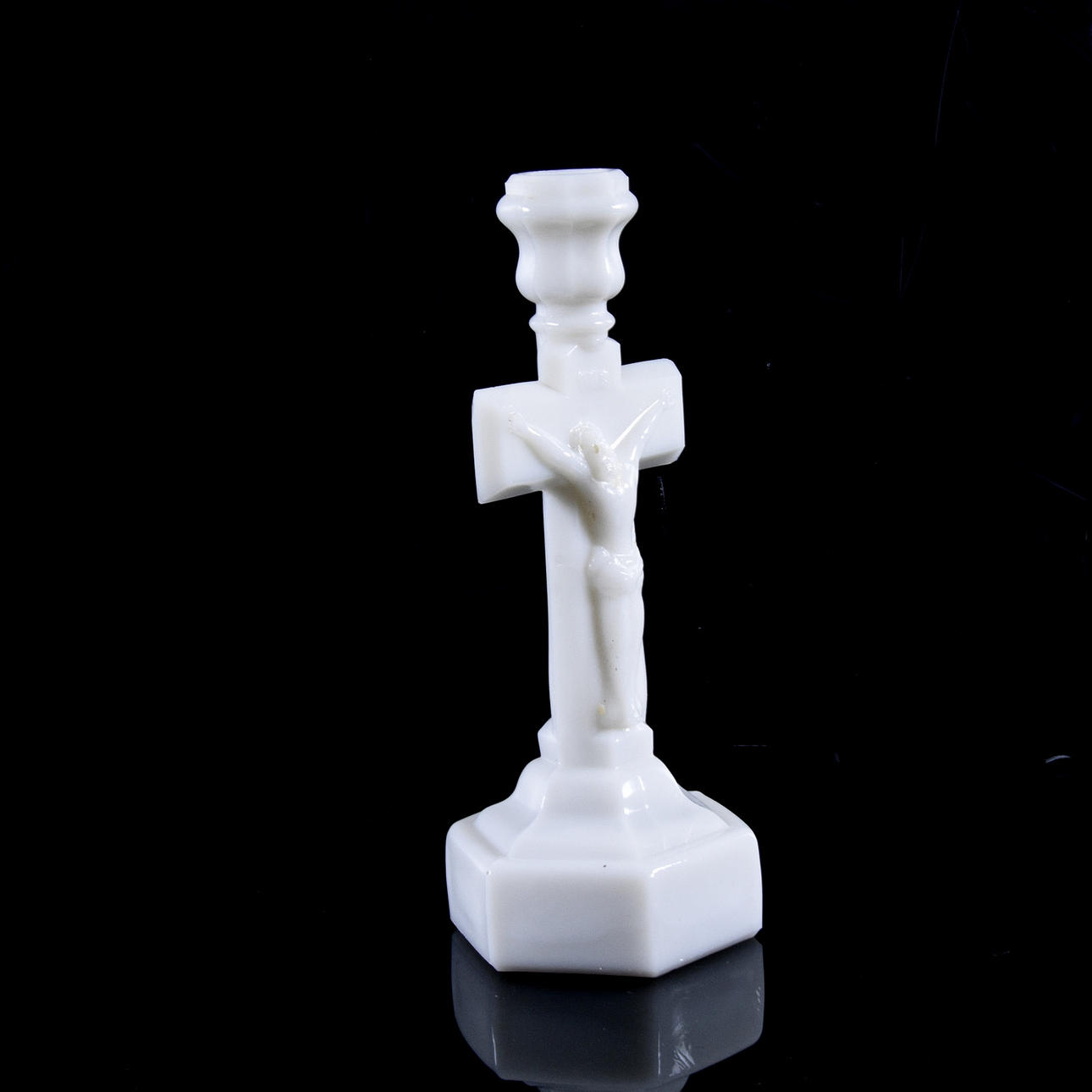 LJUSSTAKE, pressglas, 1900-tal.