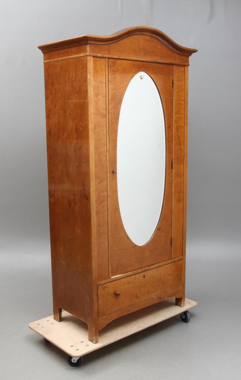 LINNESKÅP, med spegelglas, jugend, 1900-tal.