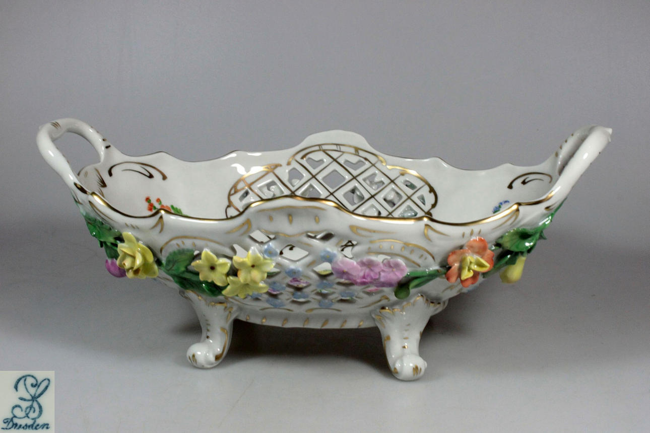 POTTSCHAPPEL DRESDEN. ceremoniell skål, 20 århundrade.