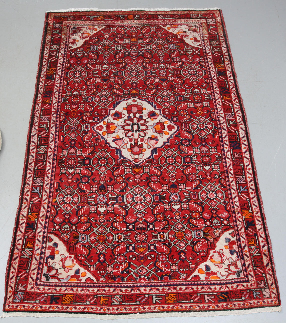 MATTA, orientalisk, ca 210 x 135.