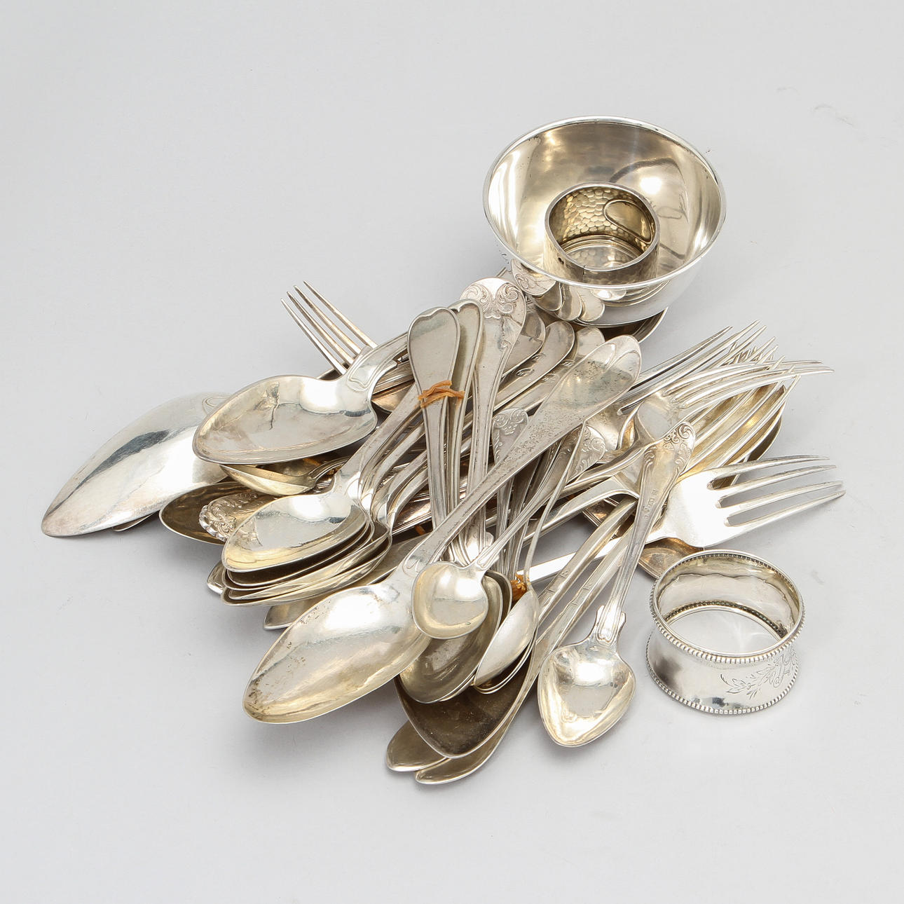 PARTI SILVER, ca 1282 gram.
