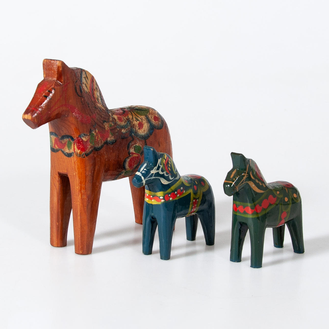 DALAHÄSTAR. 3 st, bl.a Nils Olsson, Nusnäs.