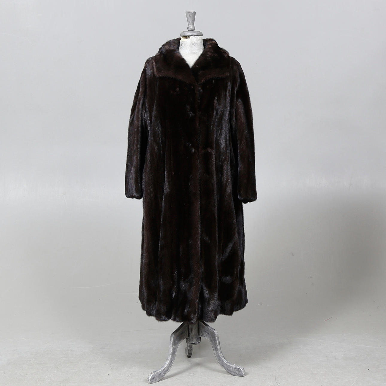 FUR, helmink, swagger model, Ben Kahl.