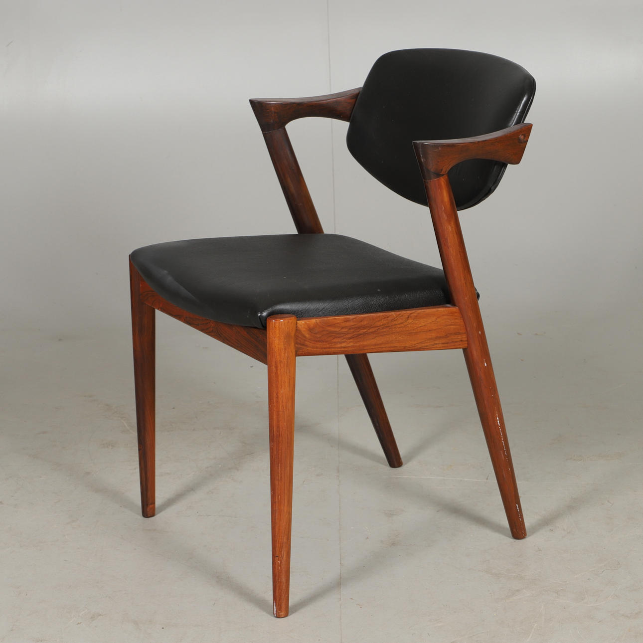 KAI KRISTIANSEN. Lænestol, model 42, Jacaranda, Danmark.