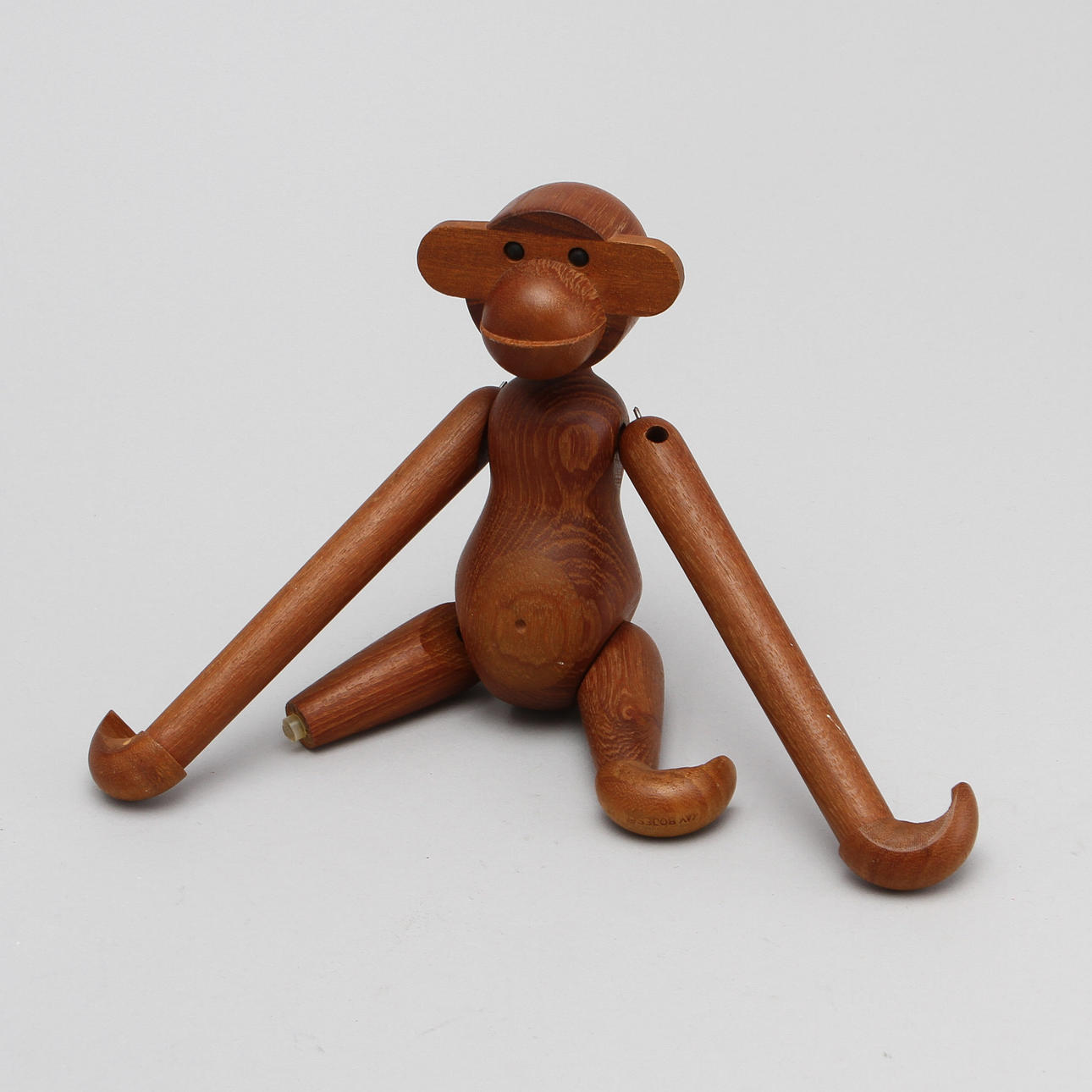 FIGUR APA, teak. Kay Bojesen, Danmark. Stämplad.