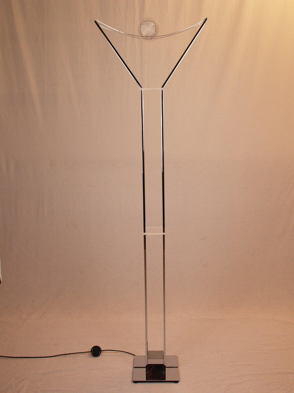 DESIGNOBJEKT / LICHTOBJEKT.