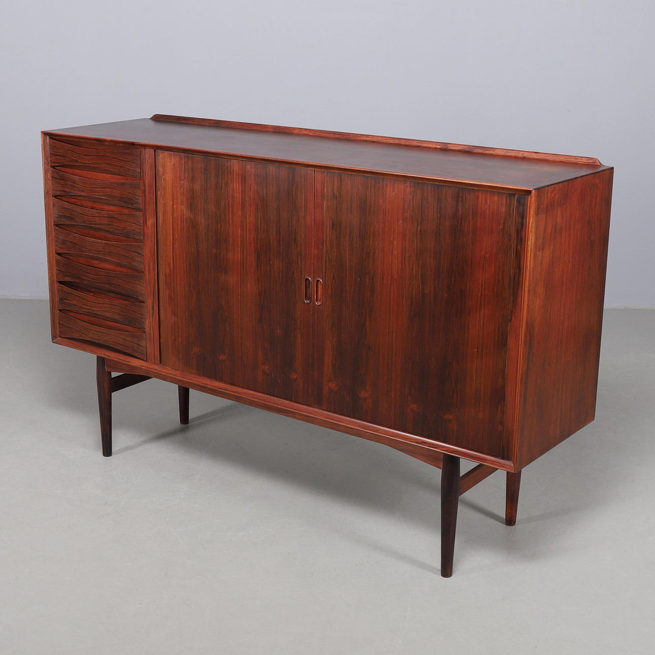 APARADOR, palisandro, Arne Vodder, Sibast, Dinamarca.