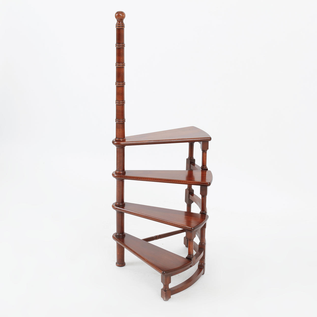 BIBLIOTHEKSLEITER, Selva Style International.