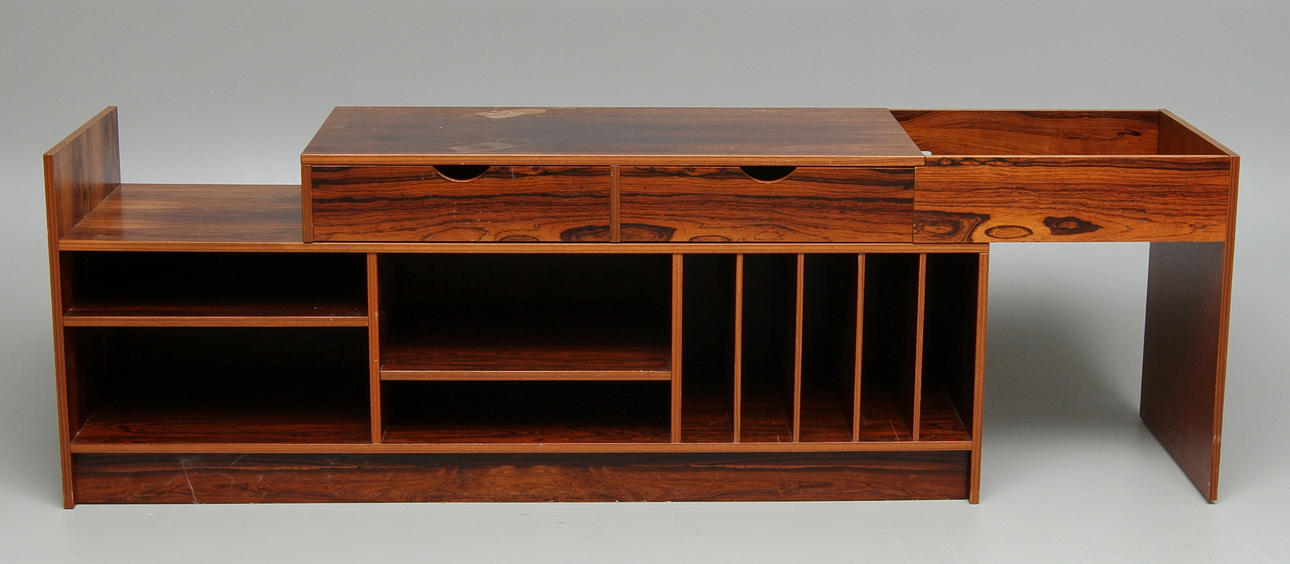 SIDEBOARD i två sektioner, jakaranda, 1960/70-tal.