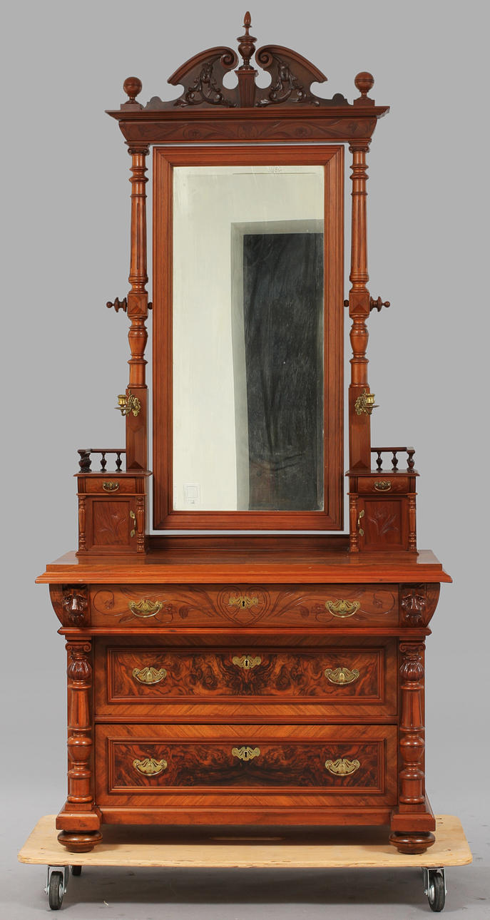 SPEGELBYRÅ, nyrenässans.